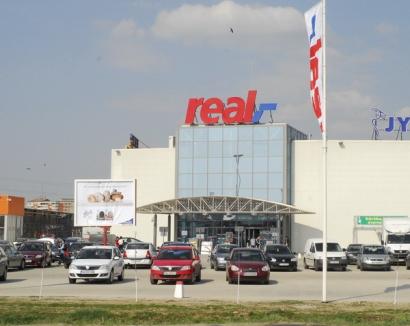 Brandul Real dispare din România, după ce a fost cumpărat de Grupul Auchan 